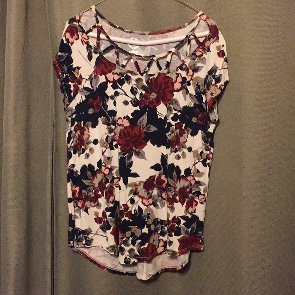 Women’s Maurice’s size Med